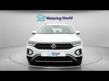 Used Volkswagen T-Roc 2023 for sale - 74081439: Photo