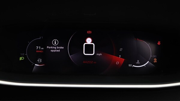 Used Peugeot 2008 2023 for sale - 76246709: Photo 11