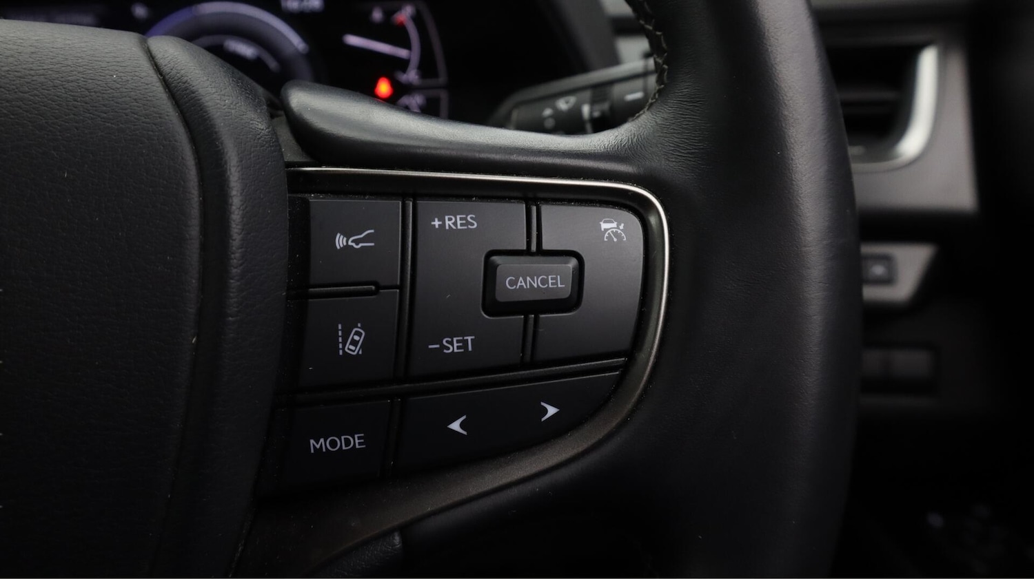 Used Lexus UX 2022 for sale - 76607619: Photo 24