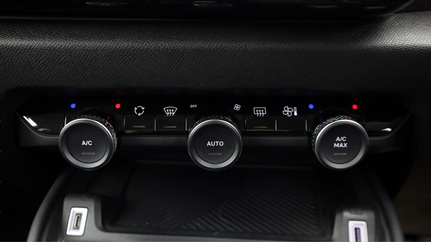 Used Citroen C4 2022 for sale - 77747614: Photo 12