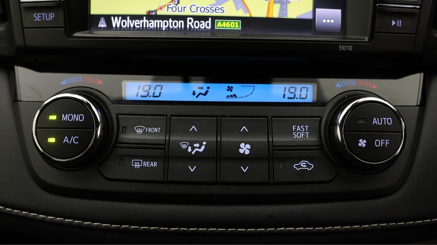 Used Toyota RAV4 2018 for sale - 76059329: Photo 13