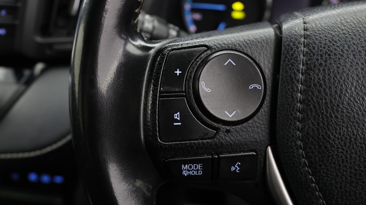 Used Toyota RAV4 2018 for sale - 76059329: Photo 25