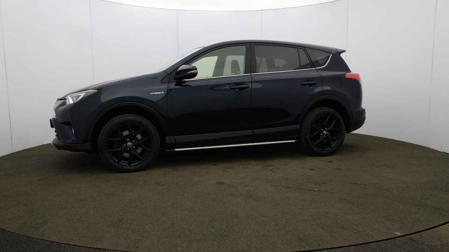 Used Toyota RAV4 2018 for sale - 76059329: Photo 38