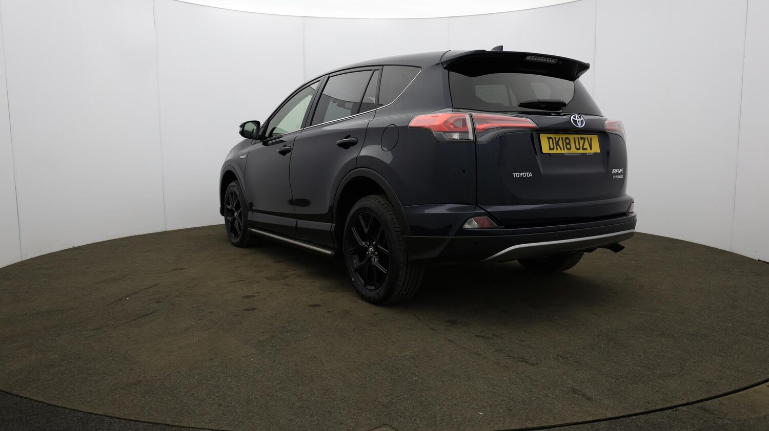 Used Toyota RAV4 2018 for sale - 76059329: Photo 48