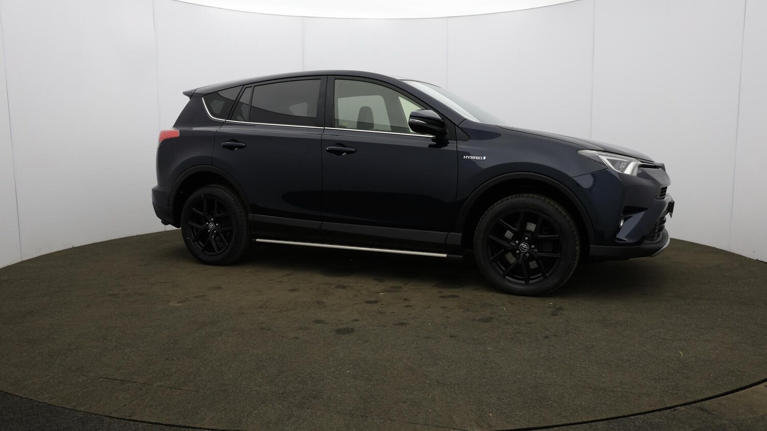 Used Toyota RAV4 2018 for sale - 76059329: Photo 54