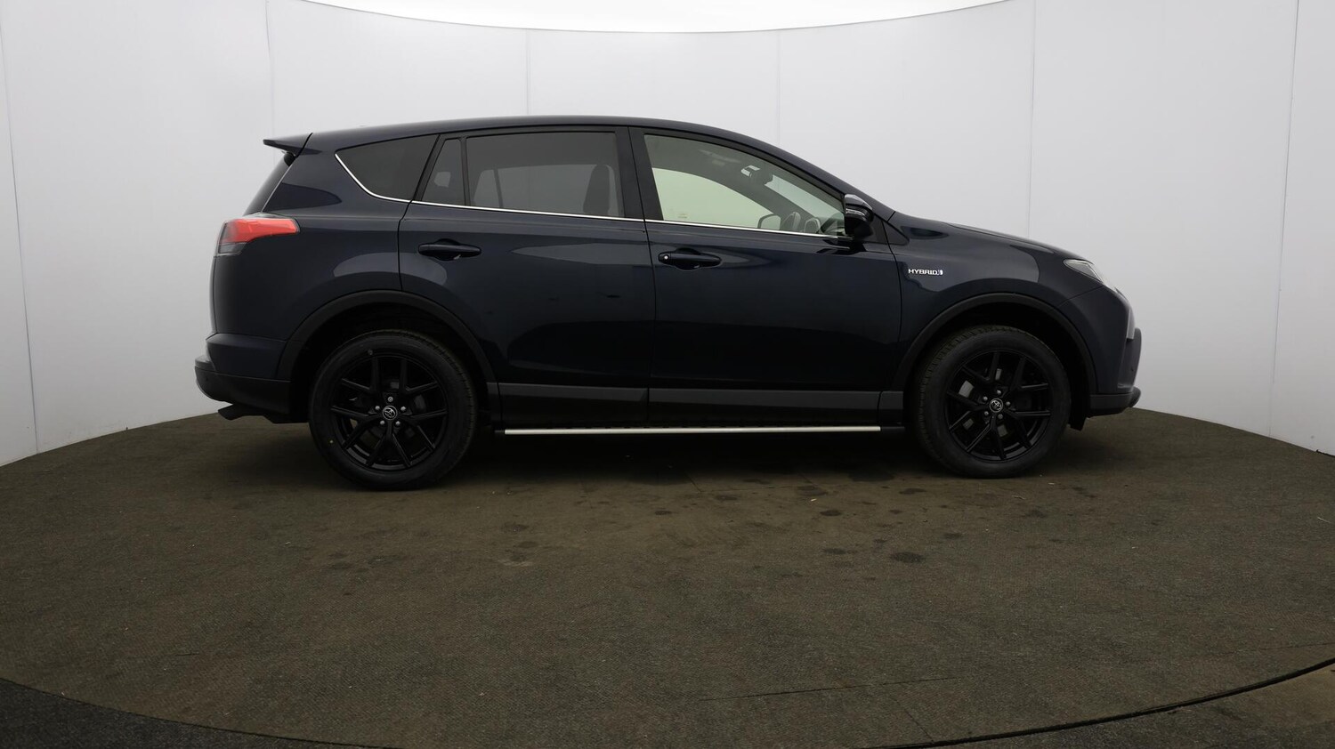 Used Toyota RAV4 2018 for sale - 76059329: Photo 57