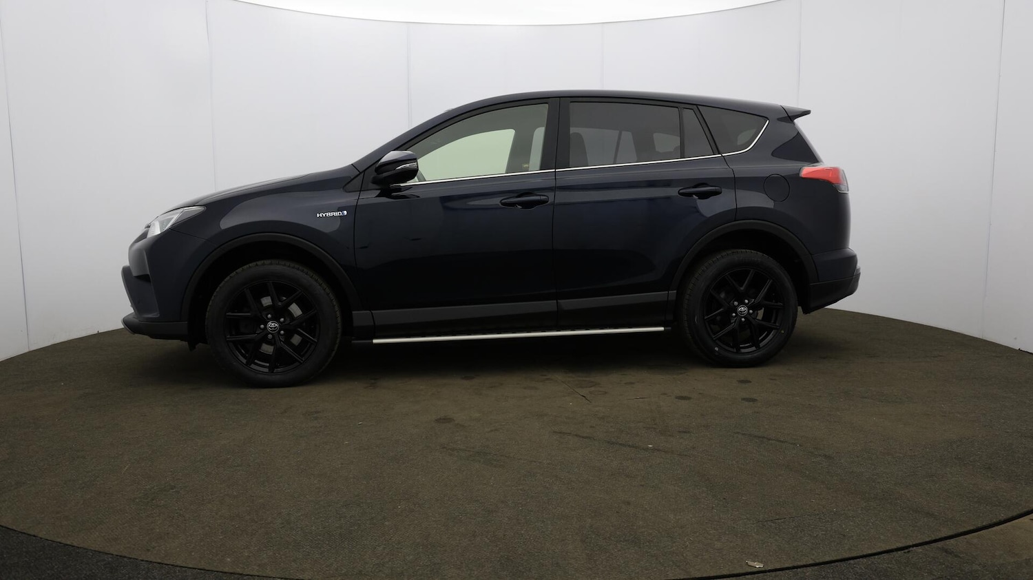 Used Toyota RAV4 2018 for sale - 76059329: Photo 75