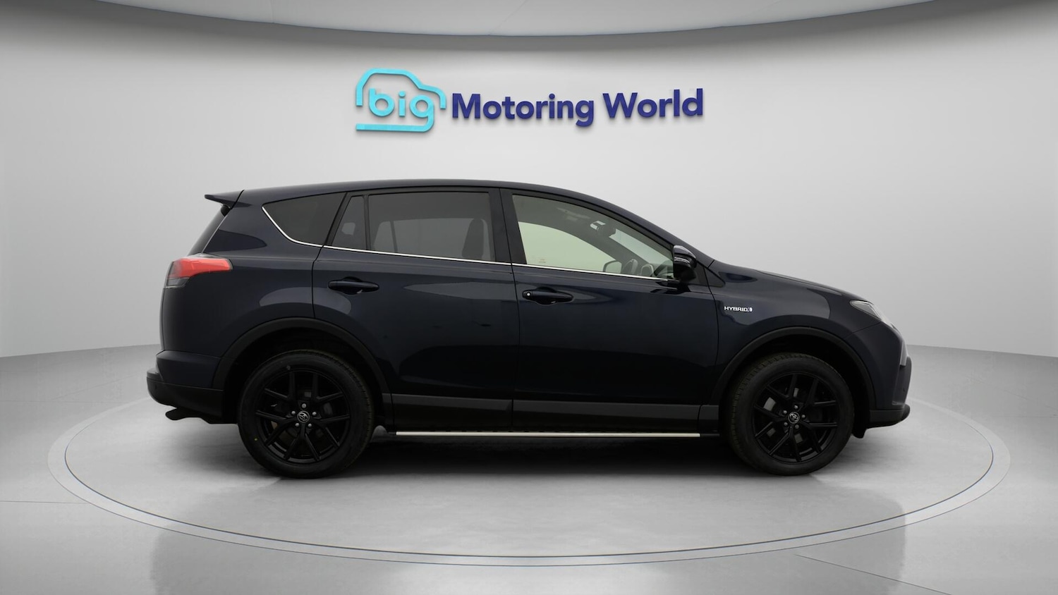 Used Toyota RAV4 2018 for sale - 76059329: Photo 9