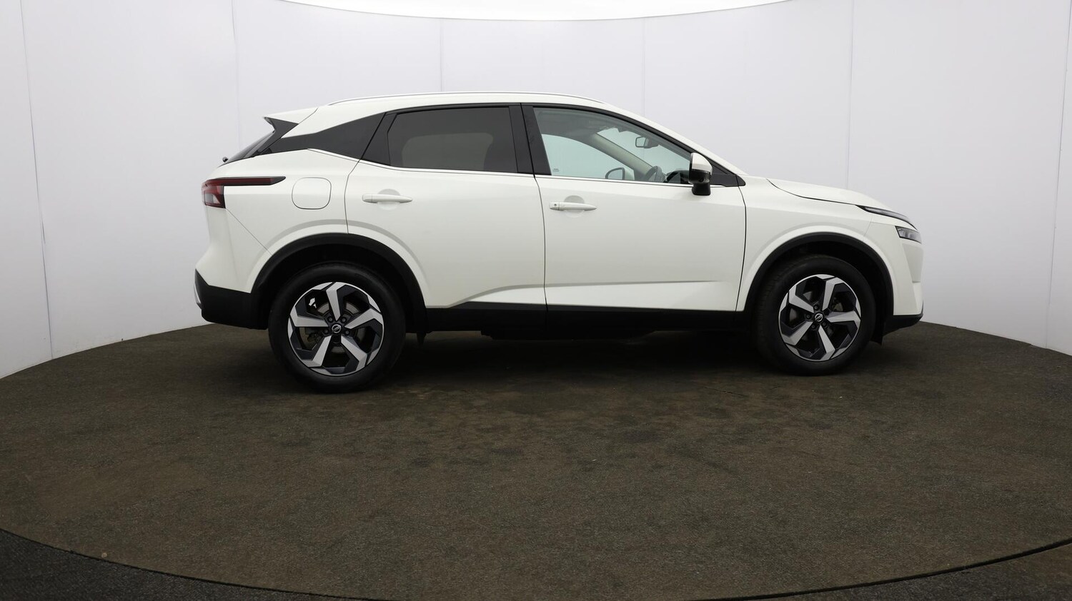 Used Nissan Qashqai for sale - 76201171: Photo 55