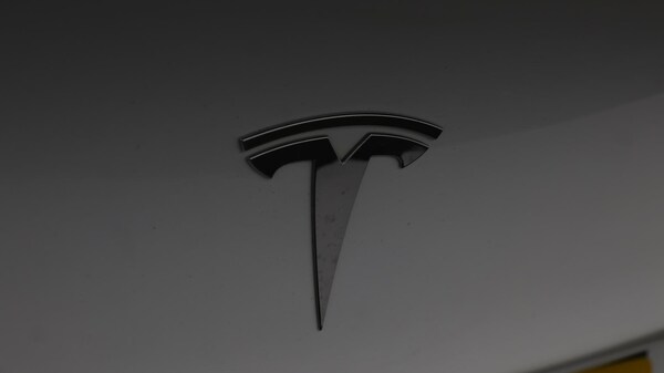 Used Tesla Model 3 2020 for sale - 76307422: Photo 21