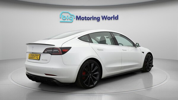 Used Tesla Model 3 2020 for sale - 76307422: Photo 8