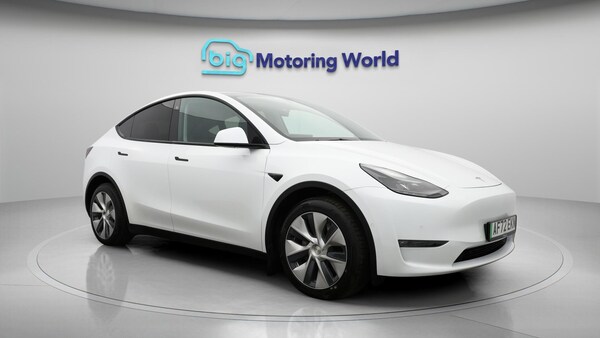 Used Tesla Model Y 2022 for sale - 76282925: Photo 2