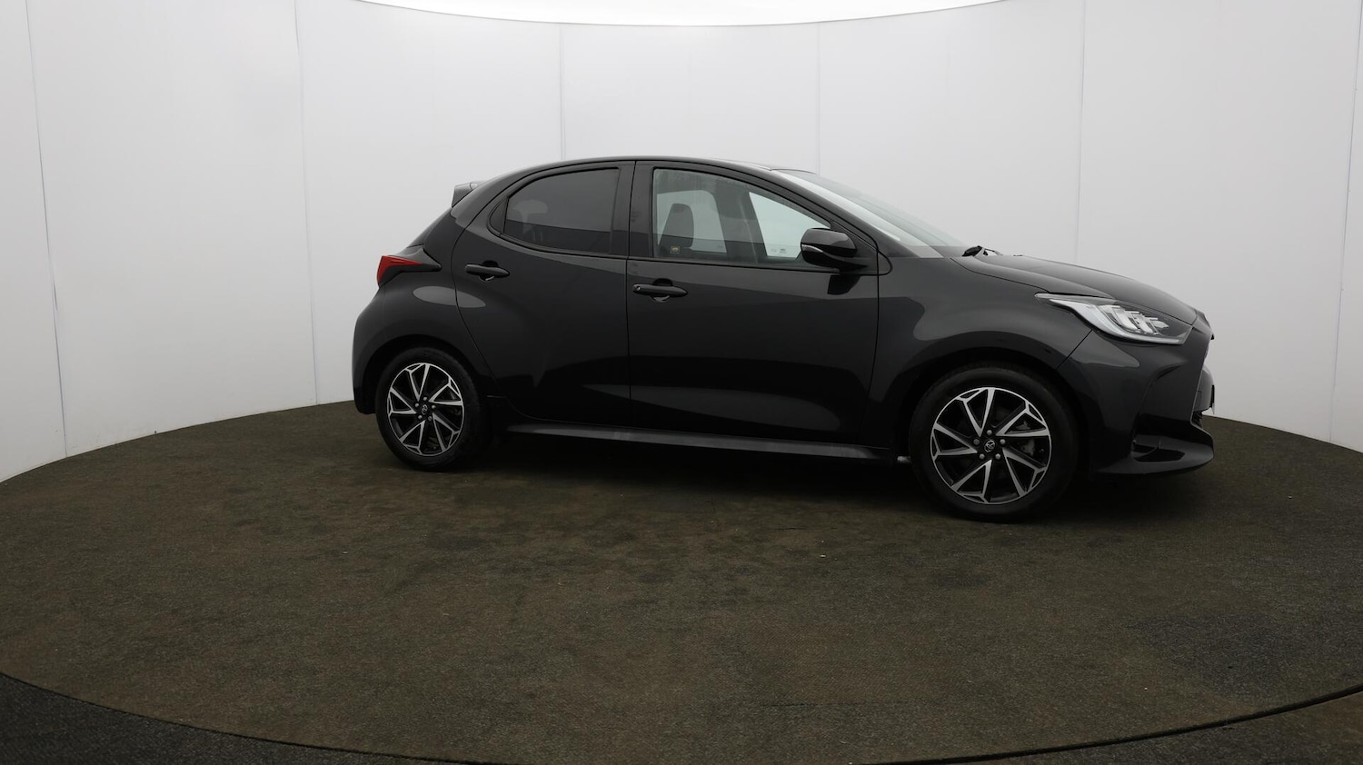 Used Toyota Yaris 2022 for sale - 76440882: Photo 52