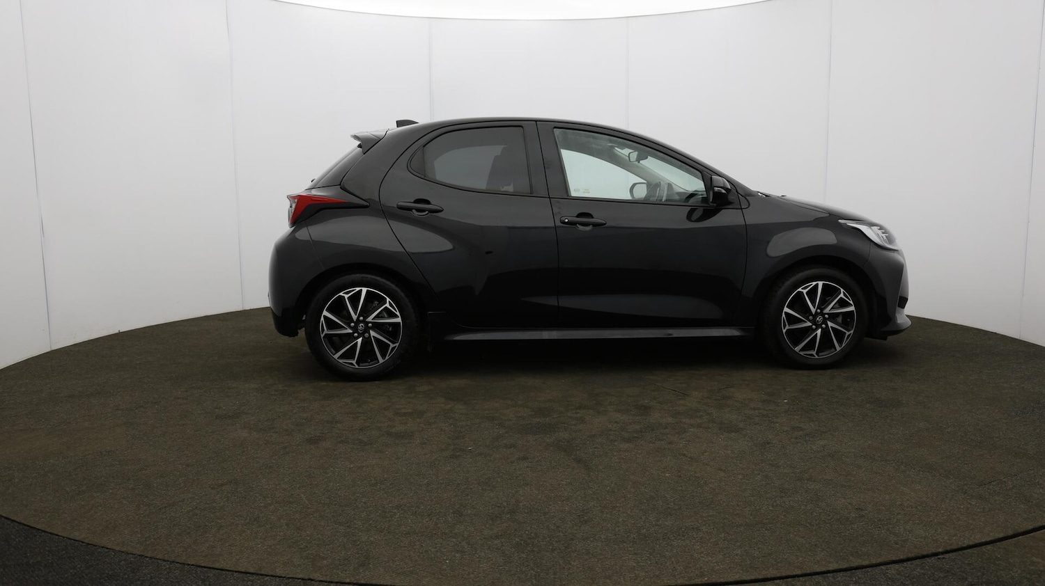 Used Toyota Yaris 2022 for sale - 76440882: Photo 55