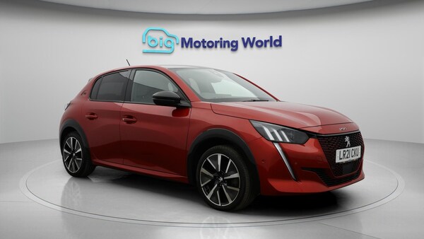 Used Peugeot E-208 2021 for sale - 76084088: Photo 2