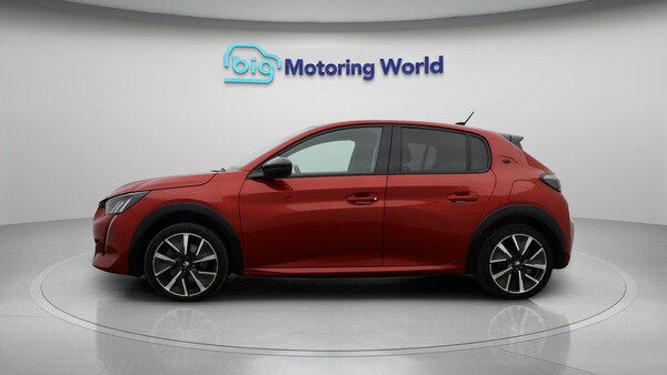 Used Peugeot E-208 2021 for sale - 76084088: Photo 5