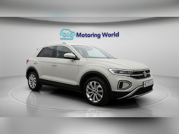 Used Volkswagen T-Roc 2023 for sale - 77461925: Photo