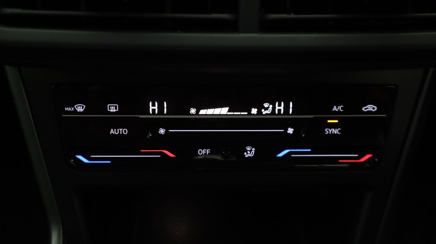 Used Volkswagen Polo 2022 for sale - 77617614: Photo 12