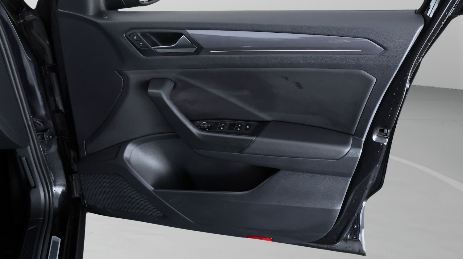 Used Volkswagen T-Roc 2021 for sale - 77543412: Photo 14