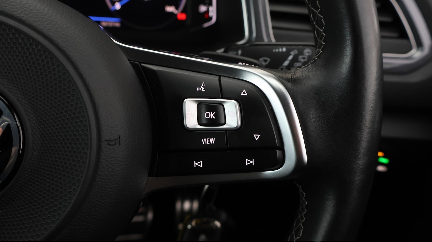 Used Volkswagen T-Roc 2021 for sale - 77543412: Photo 20