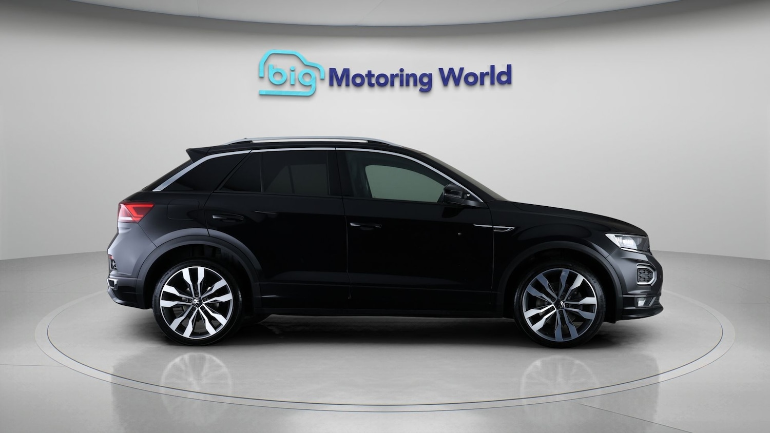 Used Volkswagen T-Roc 2021 for sale - 77543412: Photo 8