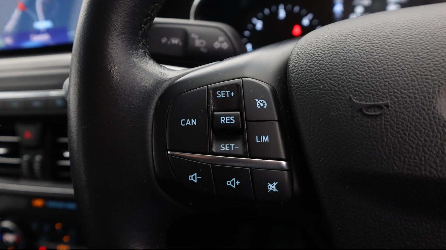 Used Ford Focus 2021 for sale - 76633733: Photo 22