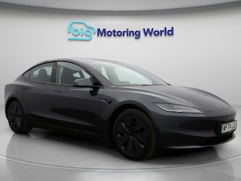 (74) - Saloon 4dr Electric Auto RWD (208 ps)