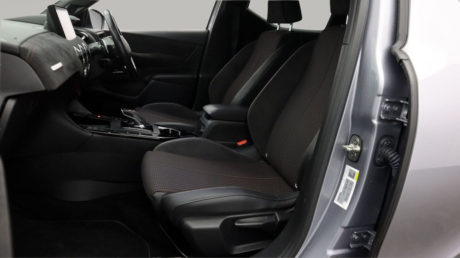 Used DS Automobiles DS 3 2020 for sale - 77590514: Photo 14