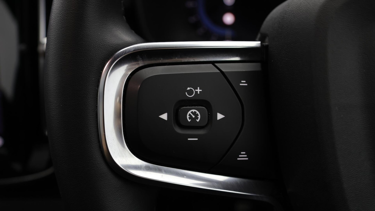 Used Volvo XC40 2022 for sale - 76135937: Photo 26