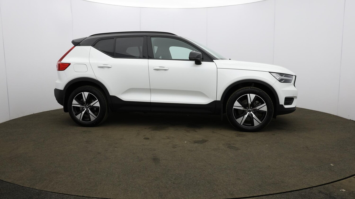 Used Volvo XC40 2022 for sale - 76472338: Photo 55