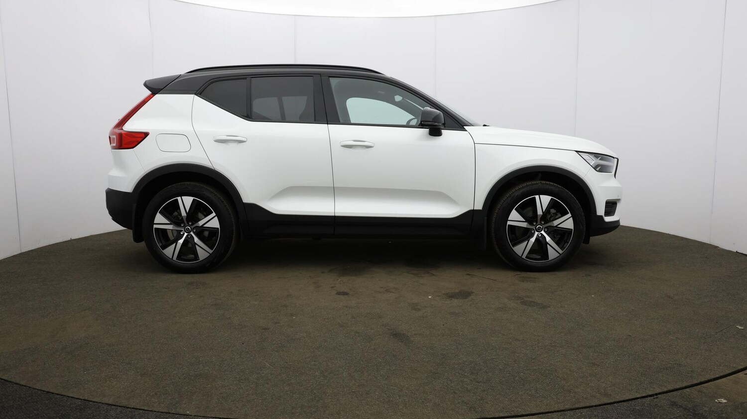 Used Volvo XC40 2022 for sale - 76472338: Photo 56