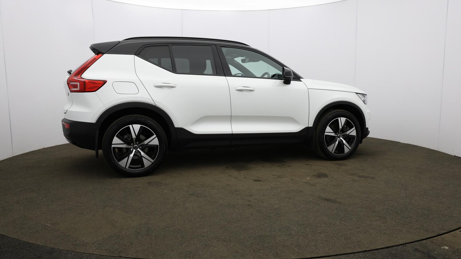 Used Volvo XC40 2022 for sale - 76472338: Photo 58