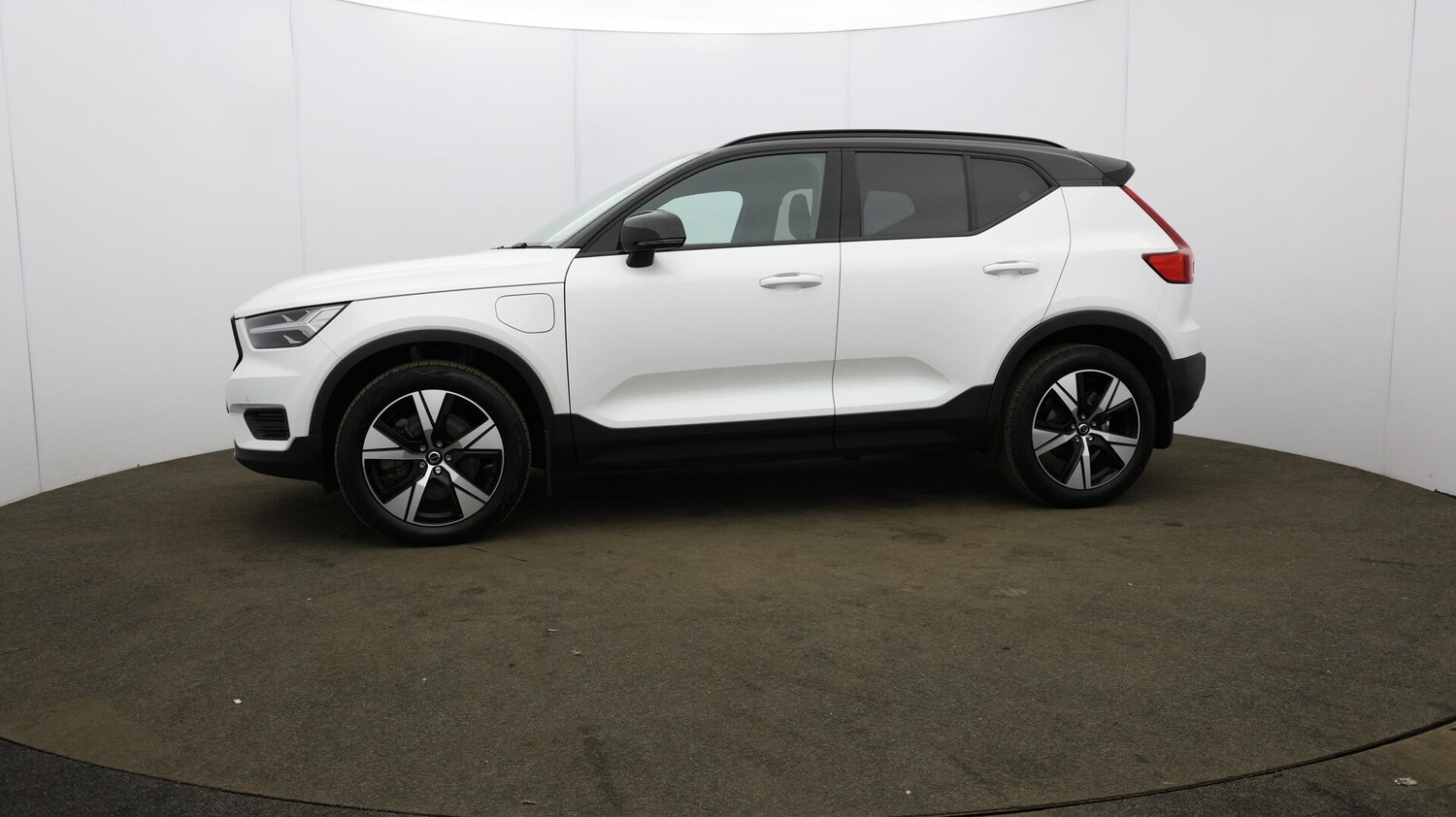 Used Volvo XC40 2022 for sale - 76472338: Photo 74