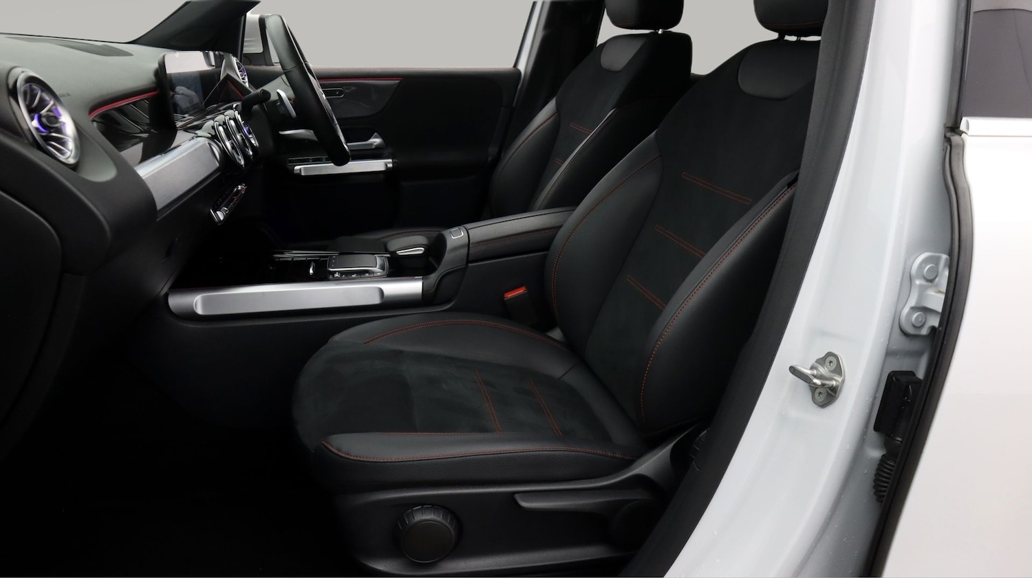 Used Mercedes-Benz GLB 2022 for sale - 77766249: Photo 14