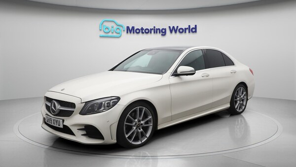 Used Mercedes-Benz C-Class 2019 for sale - 75519381: Photo 4