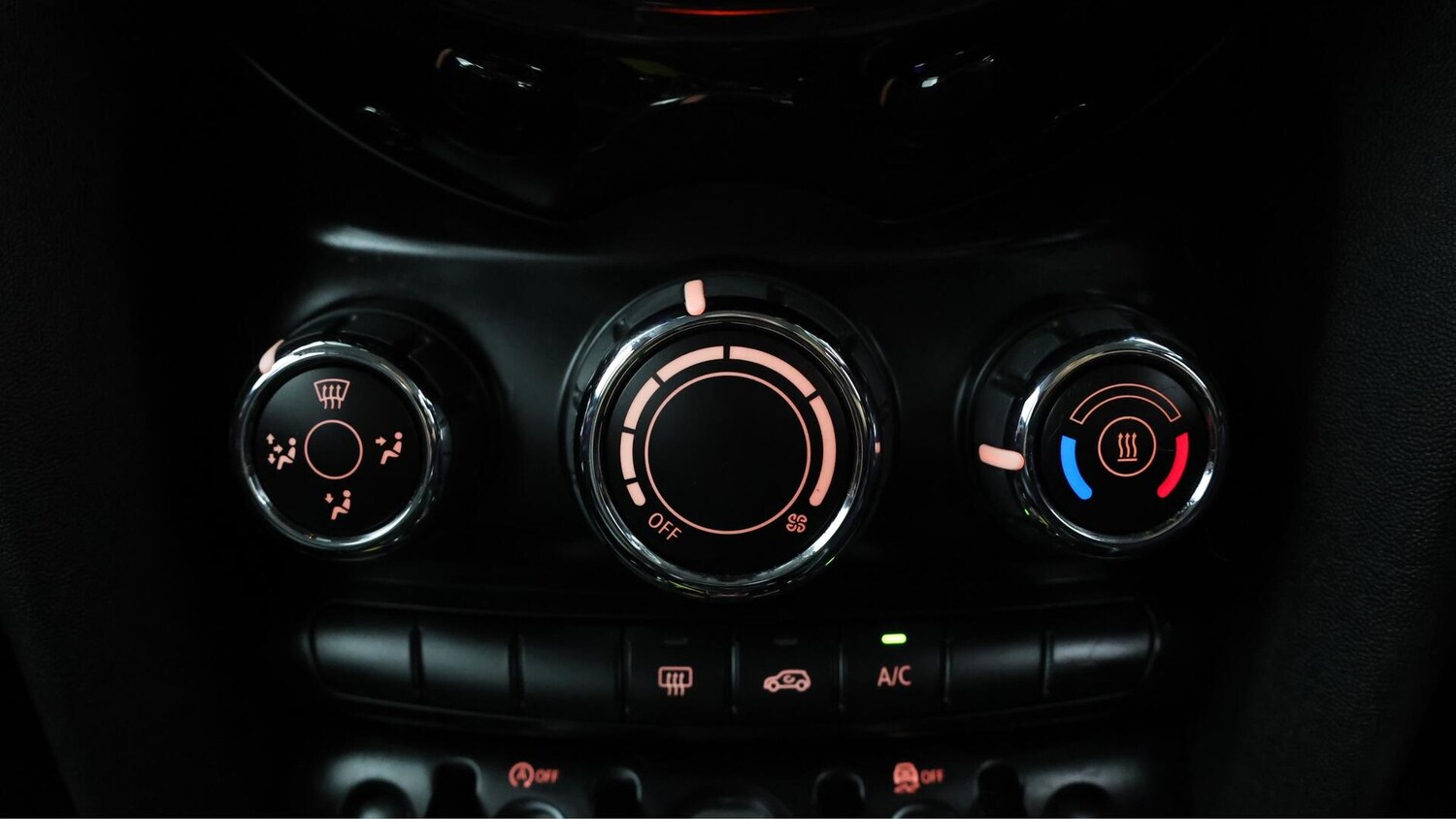 Used MINI Hatch 2019 for sale - 76013036: Photo 17