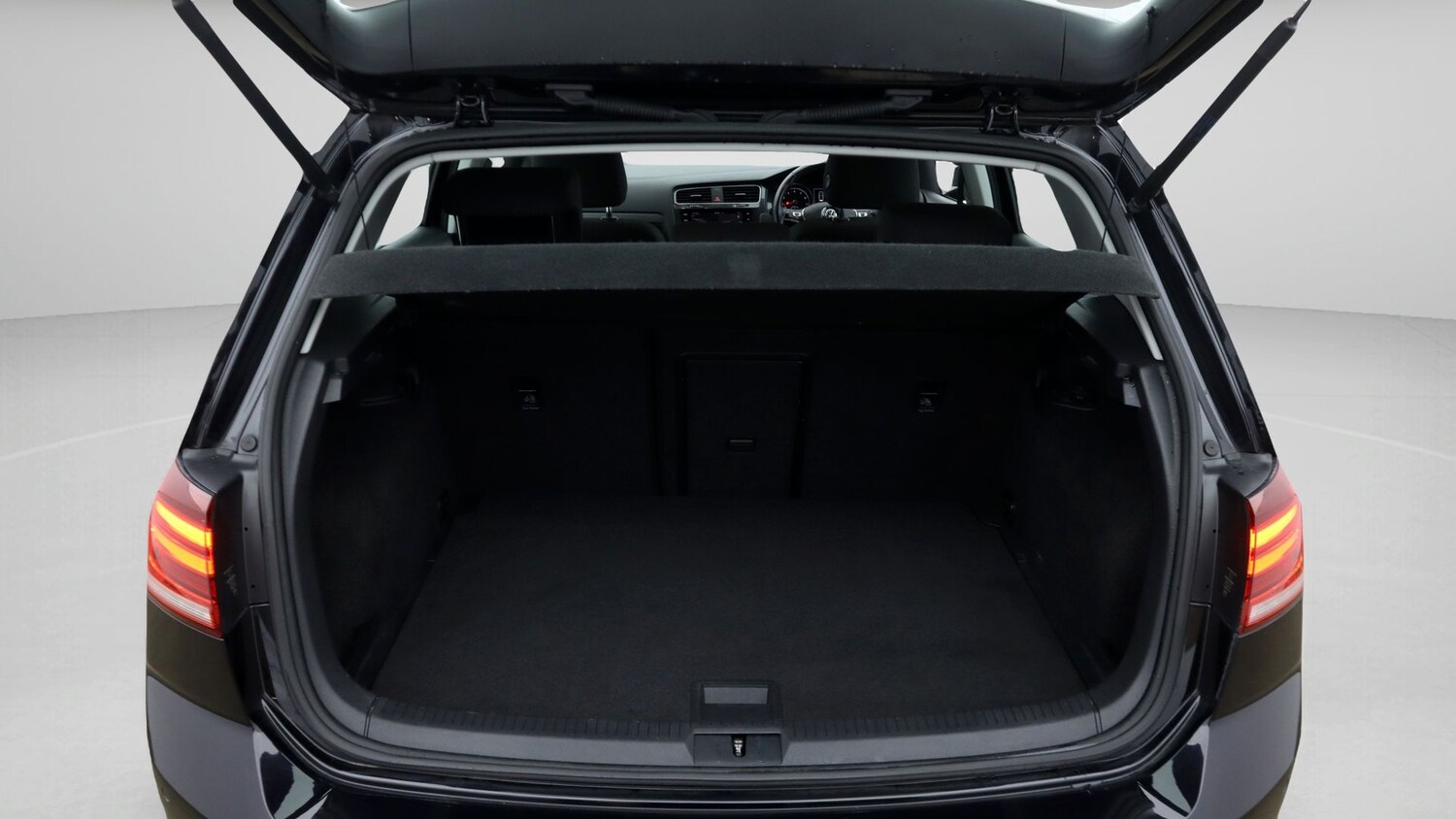 Used Volkswagen Golf 2018 for sale - 78038734: Photo 17