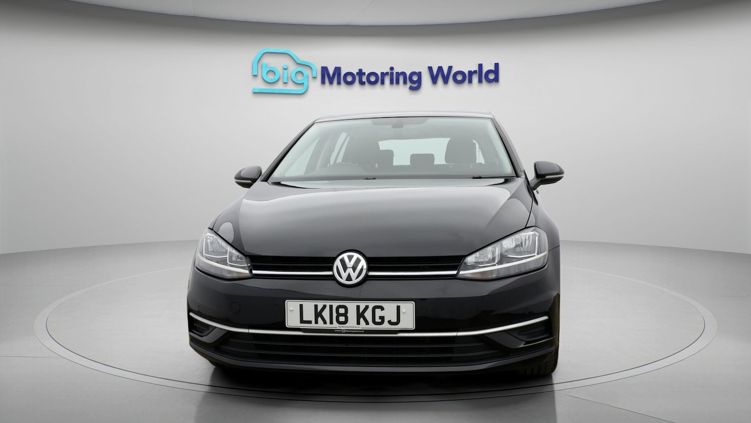 Used Volkswagen Golf 2018 for sale - 78038734: Photo 2
