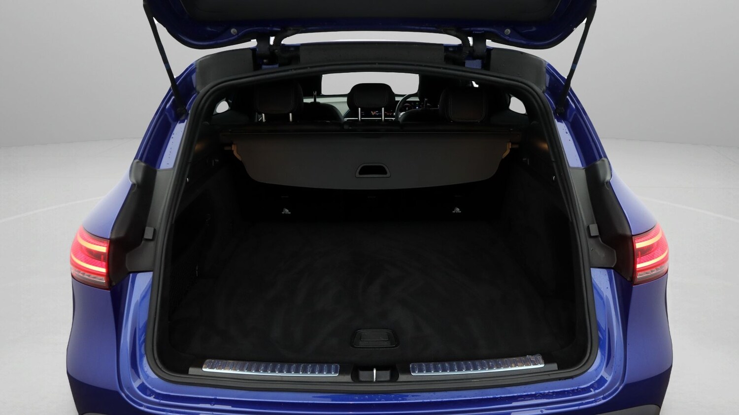 Used Mercedes-Benz EQC 2023 for sale - 77453608: Photo 17