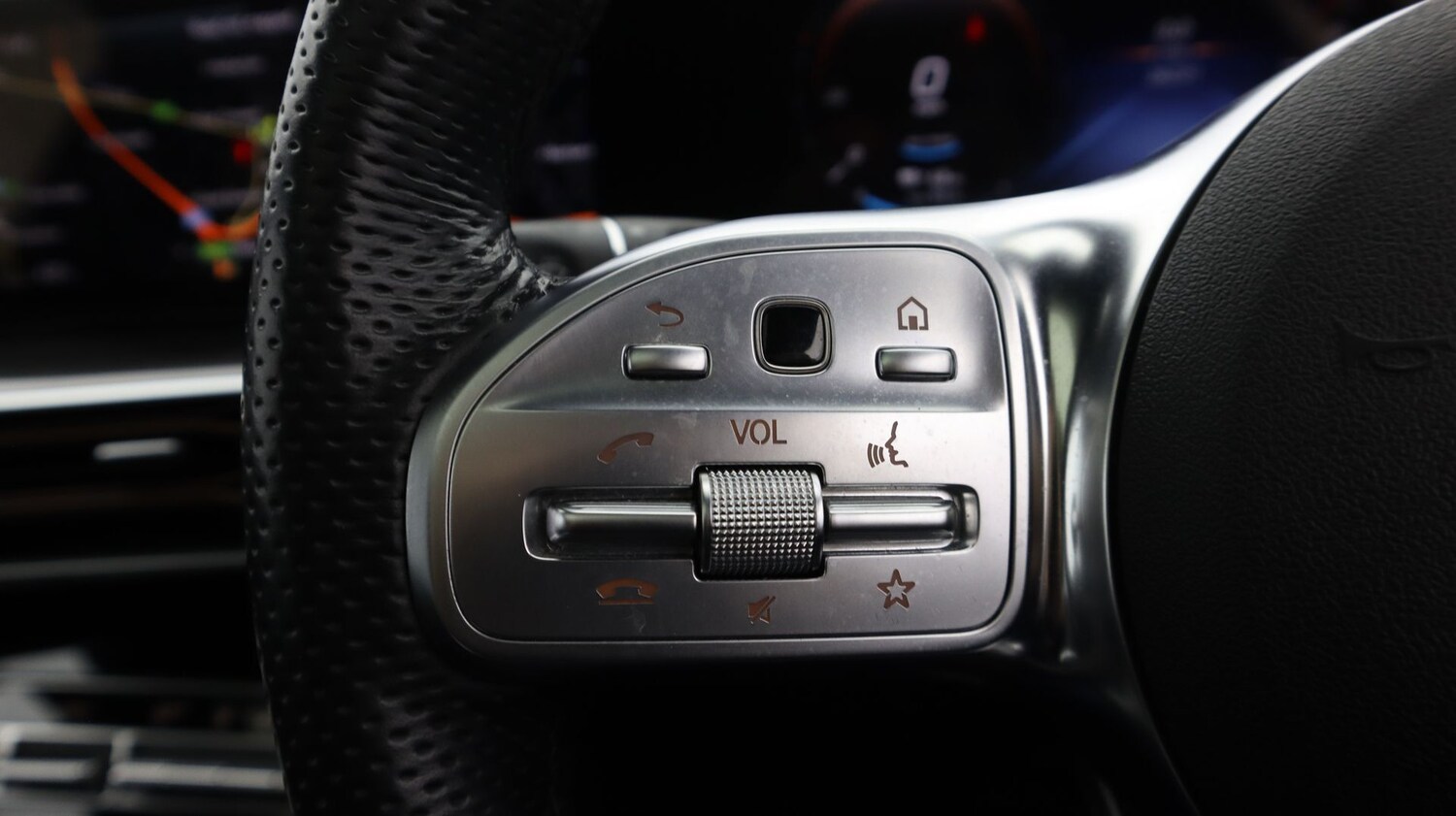 Used Mercedes-Benz EQC 2023 for sale - 77453608: Photo 28