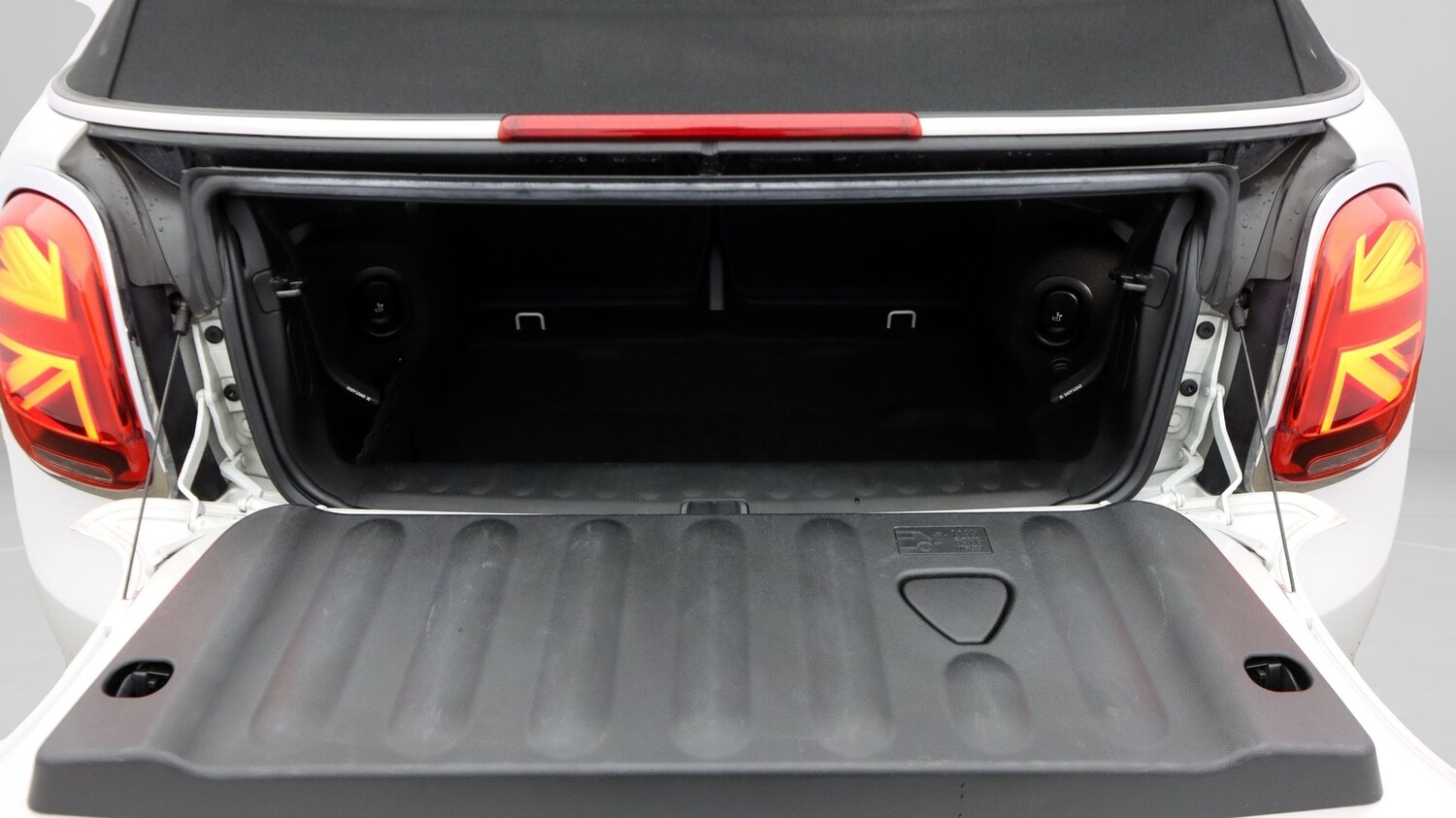 Used MINI Convertible 2022 for sale - 78201669: Photo 17