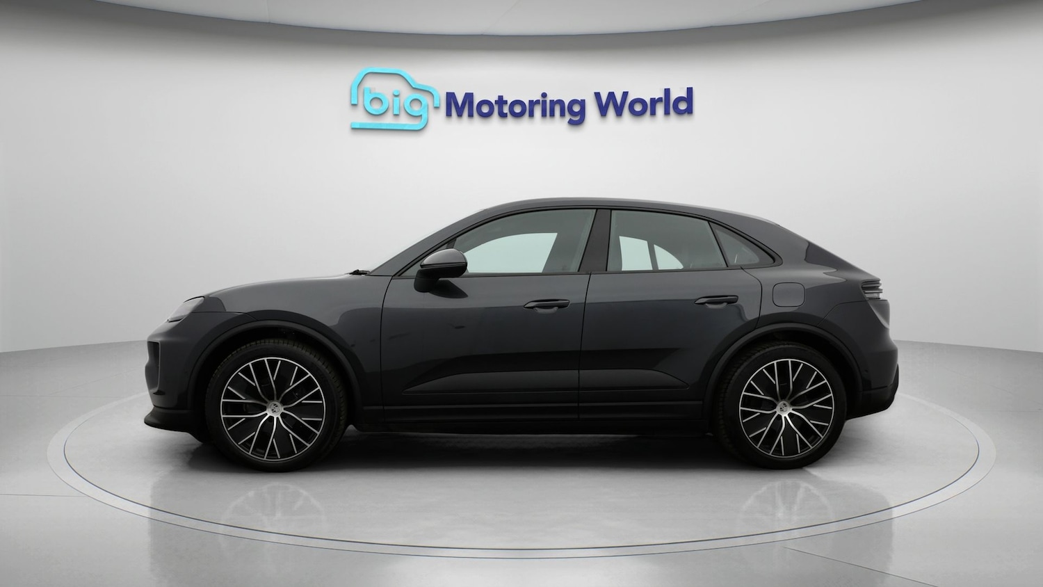 Used Porsche Macan 2025 for sale - 77216394: Photo 4