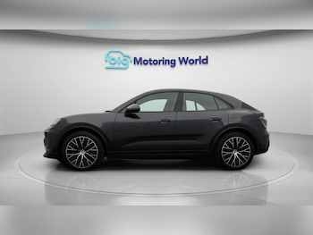 Used Porsche Macan 2025 for sale - 77216394: Photo