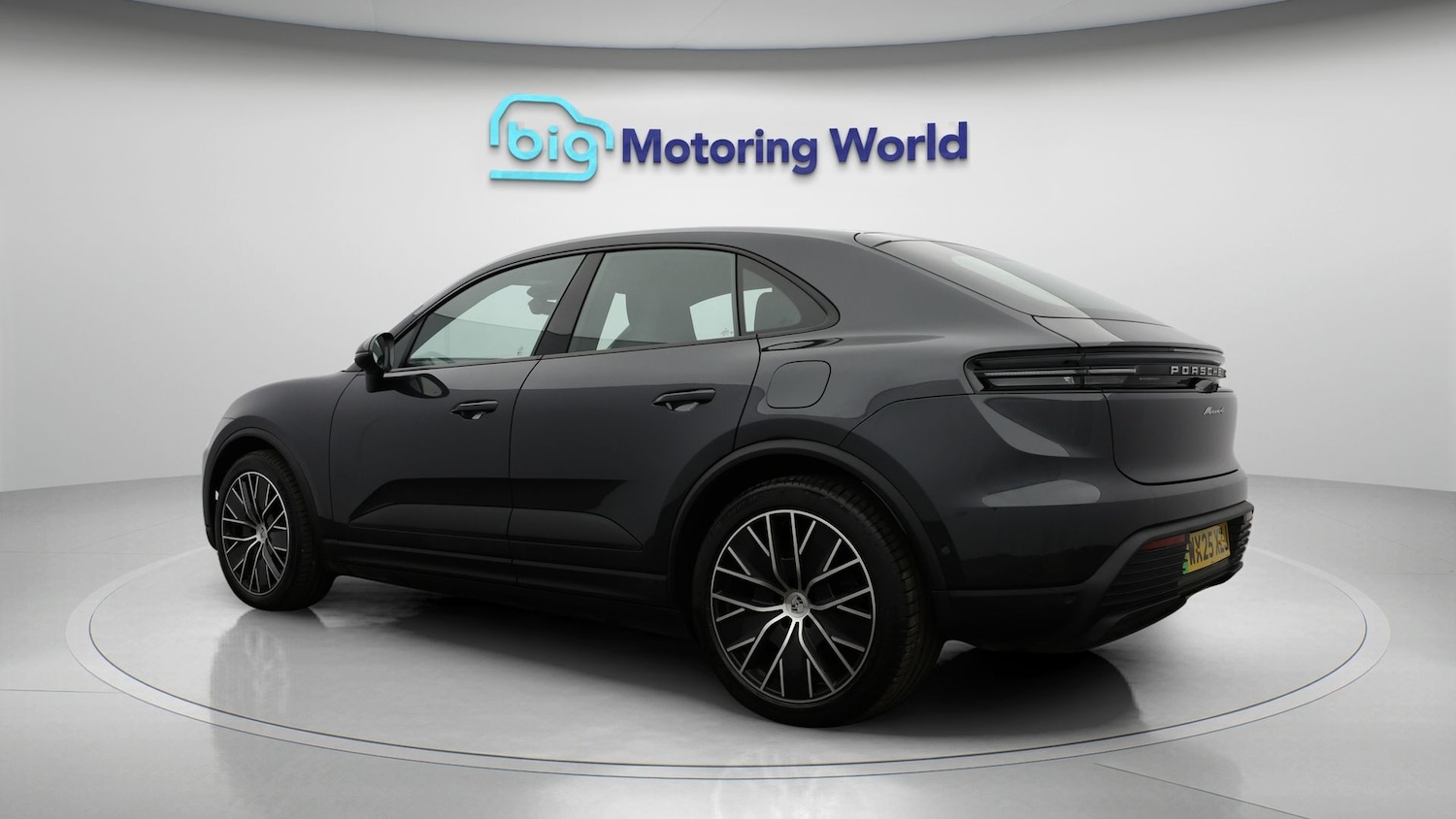 Used Porsche Macan 2025 for sale - 77216394: Photo 5