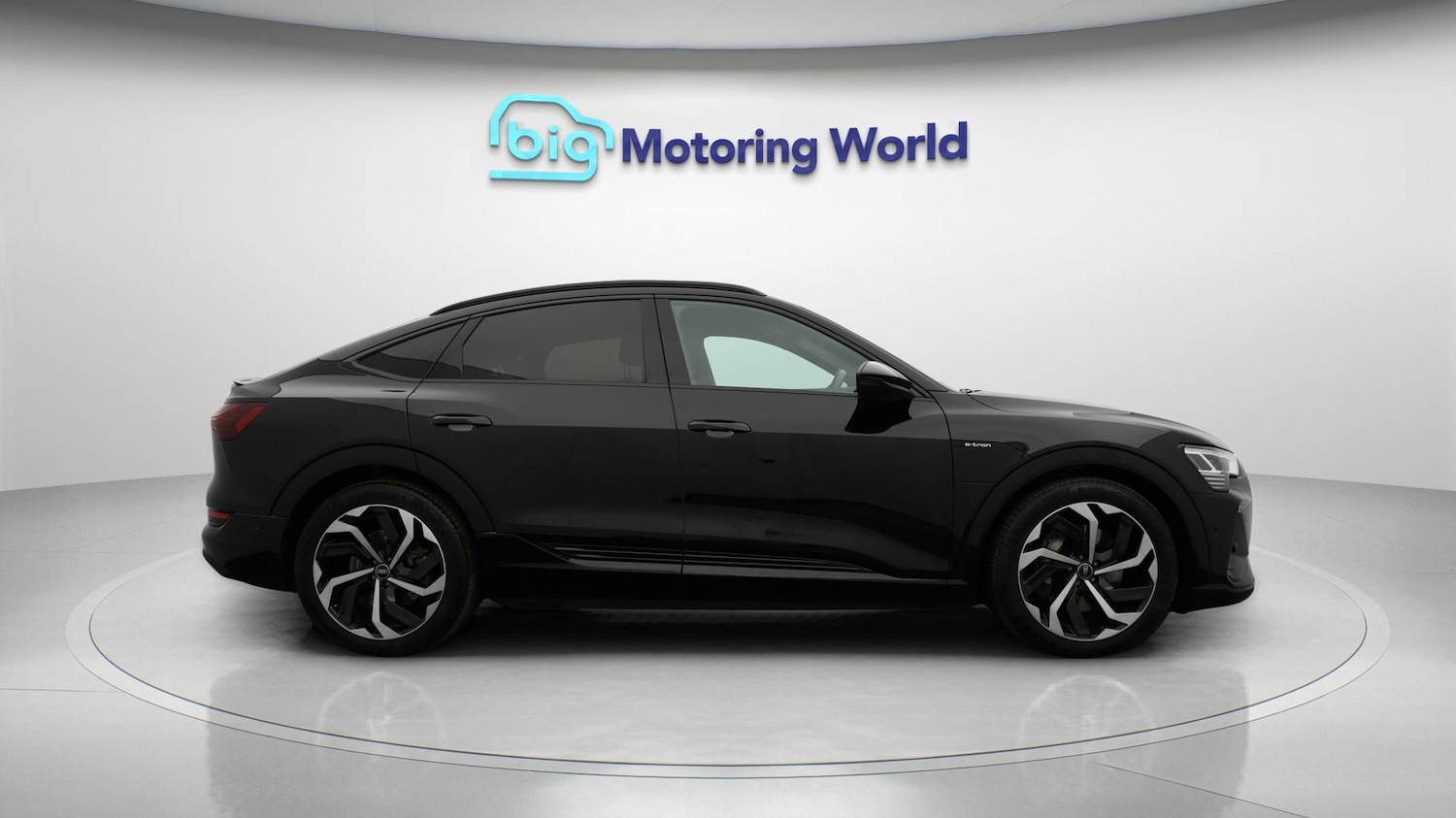 Used Audi e-tron 2022 for sale - 77202130: Photo 8