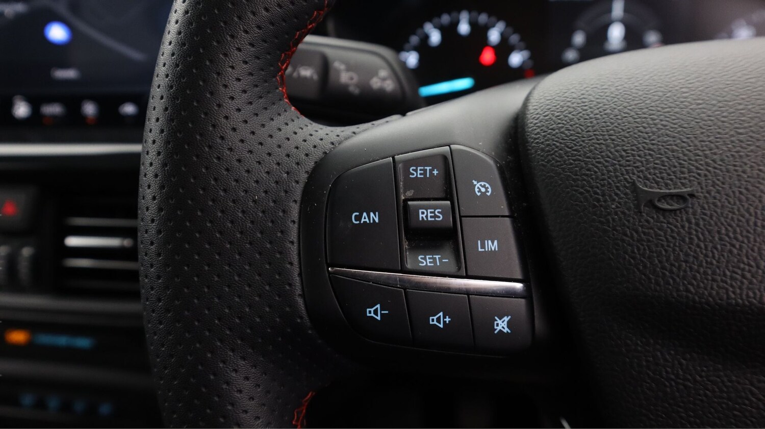 Used Ford Focus 2023 for sale - 78155735: Photo 23