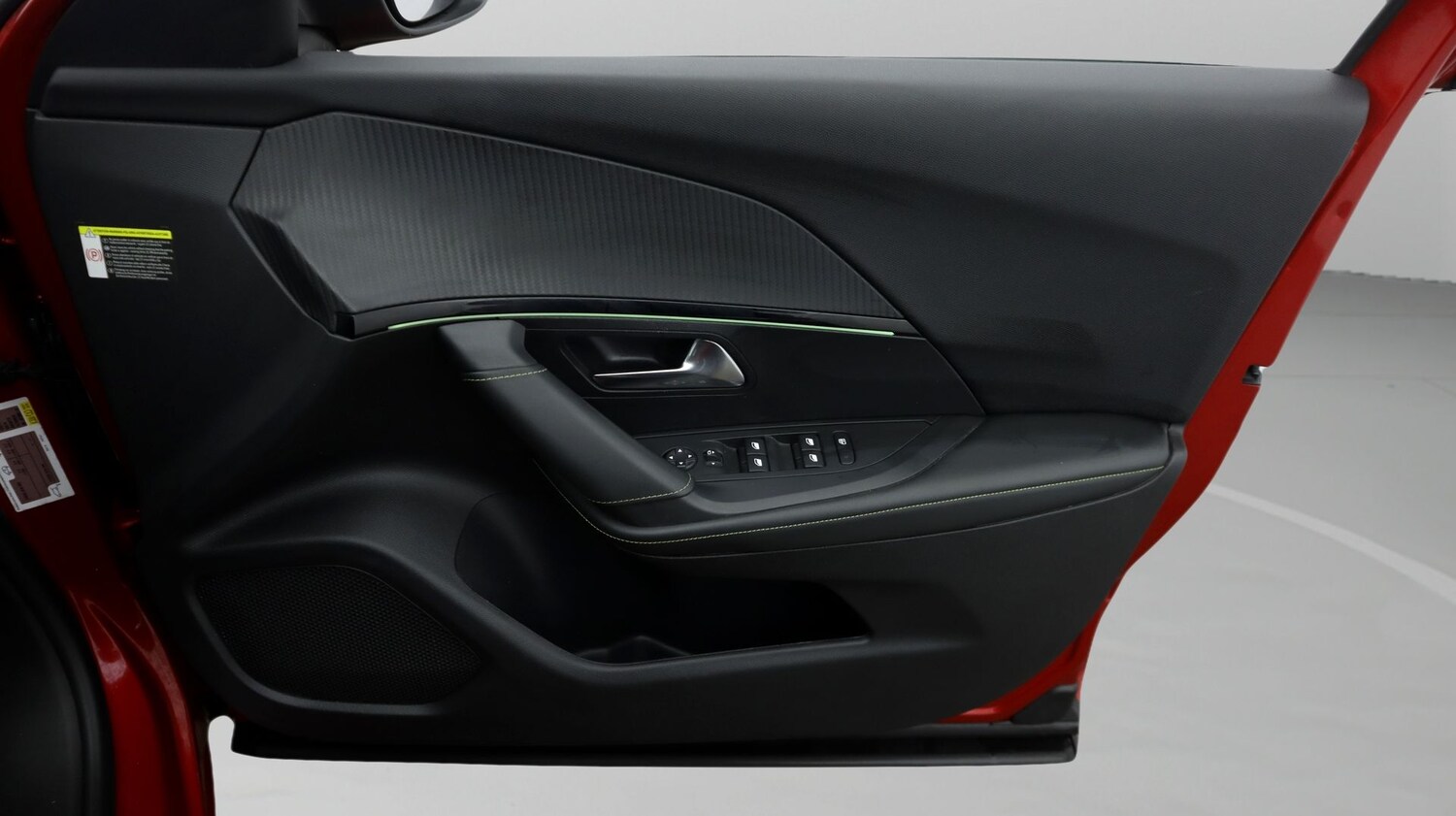 Used Peugeot 2008 2023 for sale - 77818517: Photo 15