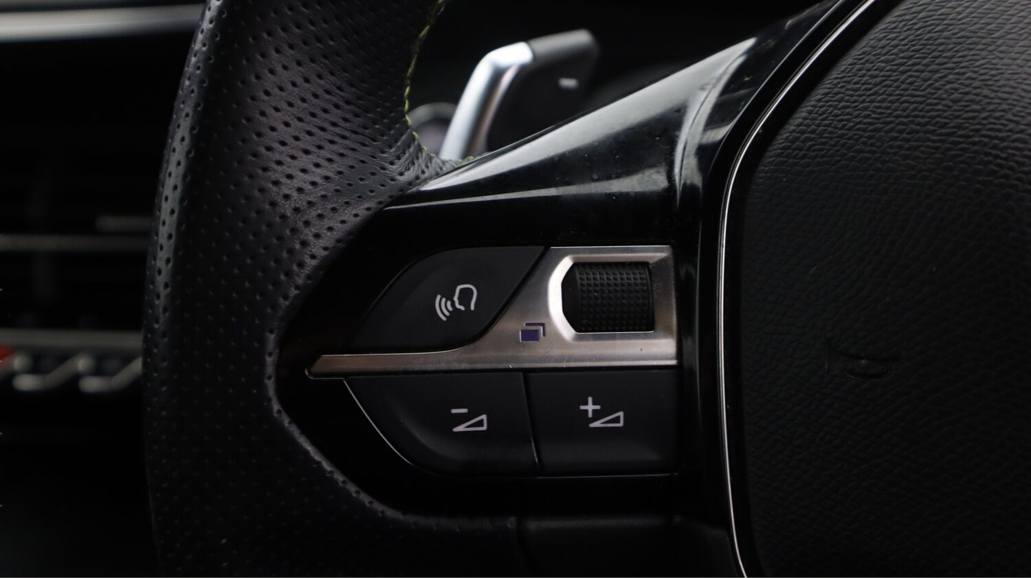 Used Peugeot 2008 2023 for sale - 77818517: Photo 20