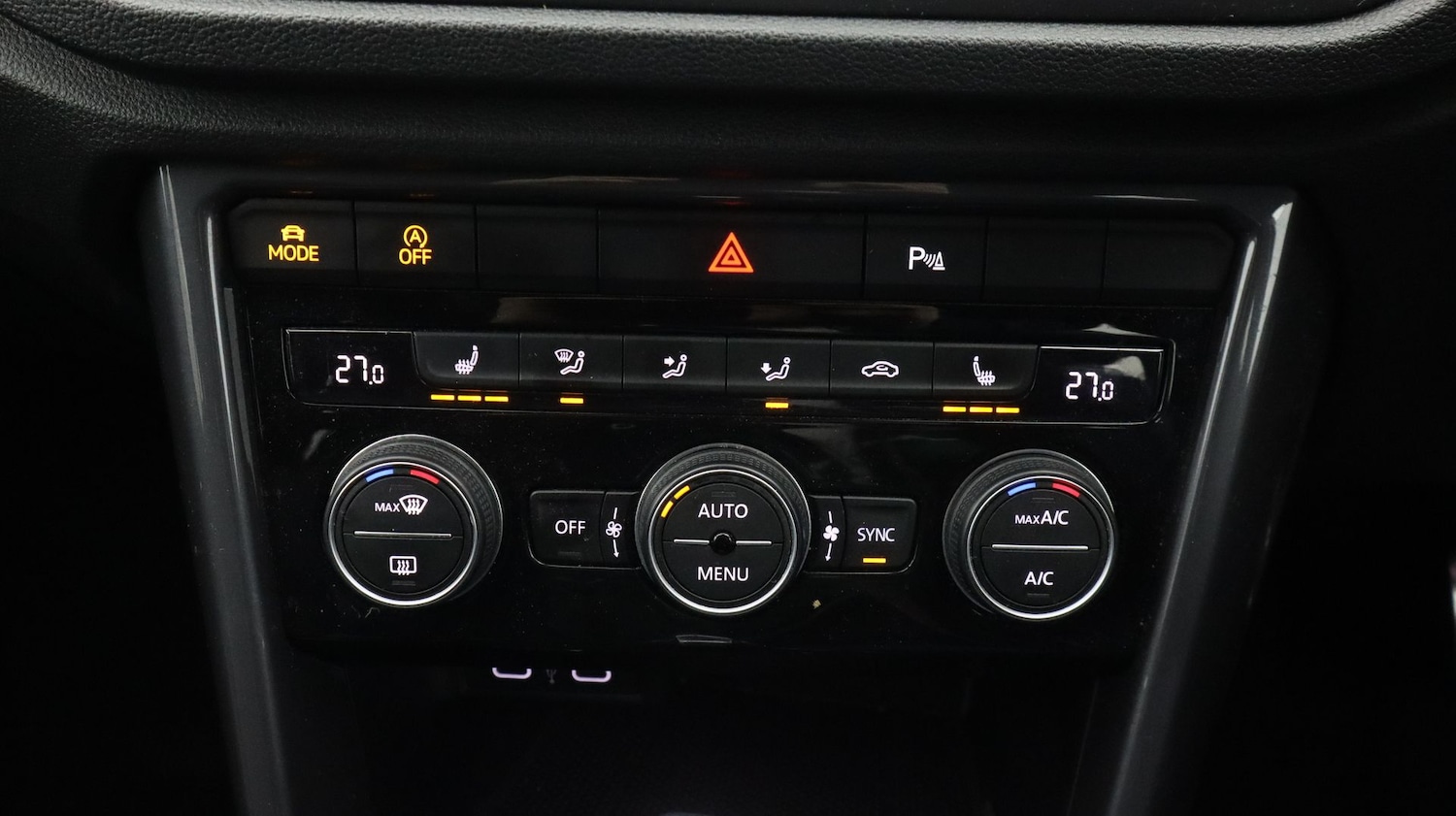 Used Volkswagen T-Roc 2021 for sale - 77968855: Photo 12