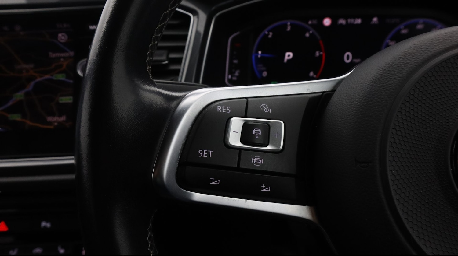 Used Volkswagen T-Roc 2021 for sale - 77968855: Photo 22